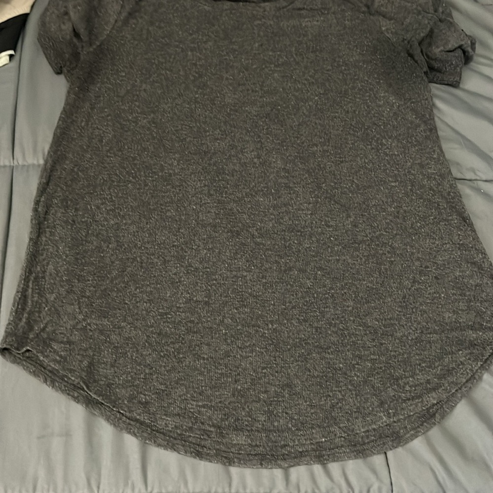 Athleta Revive Long Sleeve TShirt Gray Size Small - Picture 9 of 10